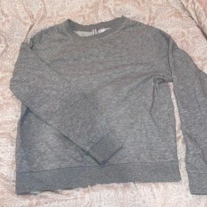 H&M dividend sweater